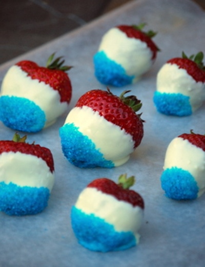 4th of July at the Beach: Snacks: Red White and Blue Strawberries